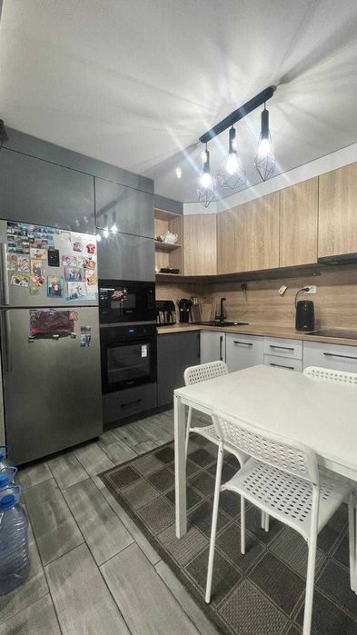 Продам 4 ком квартира РН Центр