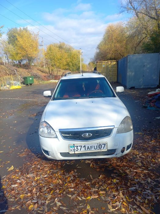 Продам приора универсал