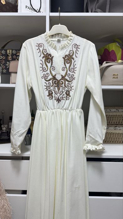 Женскии одежда 42-44-46