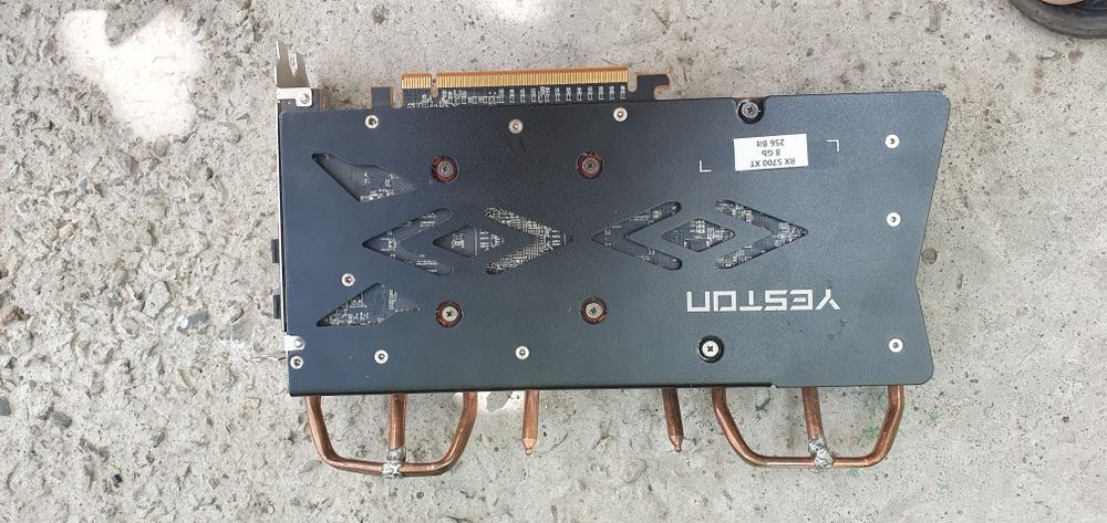 Продам видеокарту Rx5700Xt