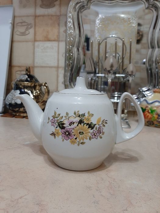 Продам  заварочный чайник