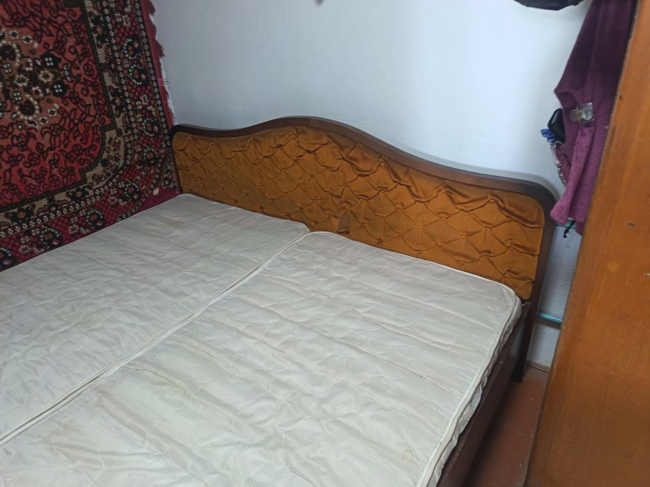 Кровать двухспальная