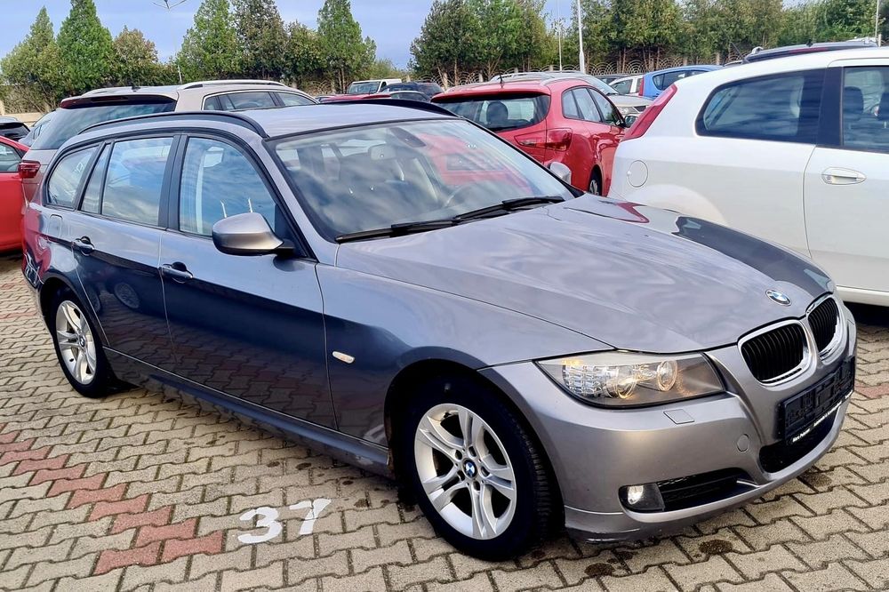 BMW Seria 3 BMW E91 318D Facelift Combi 2011