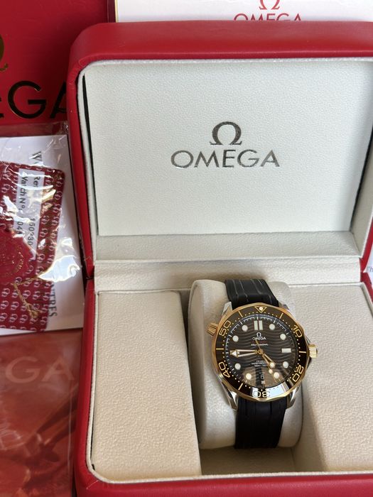 Omega Seamaster Diver 300M Black and Gold Rubber Strap 42 mm