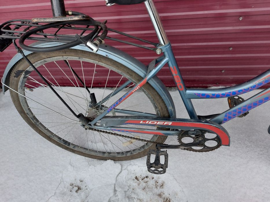 Велосипед с насосом