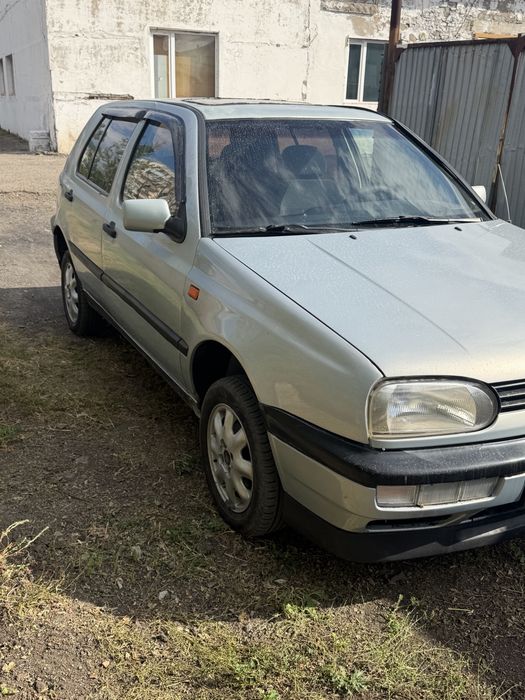 Продам гольф 3 обьем 1.6