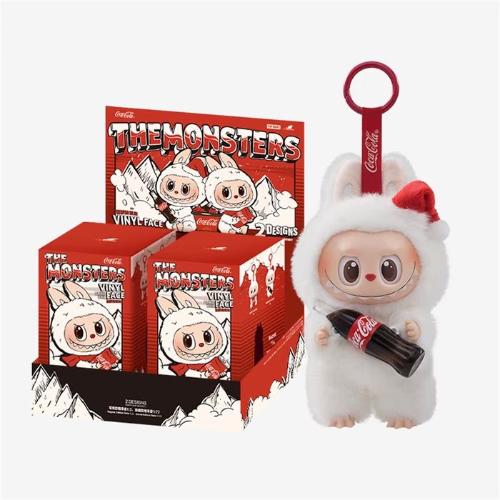 Figurina LABUBU cu agatatoare cu sticla Coca-Cola, editie limitata