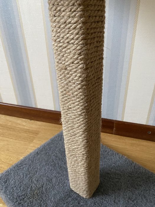 Лежанка когтеточка для питомца