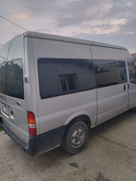 Vând urgent Ford Transit 8+1