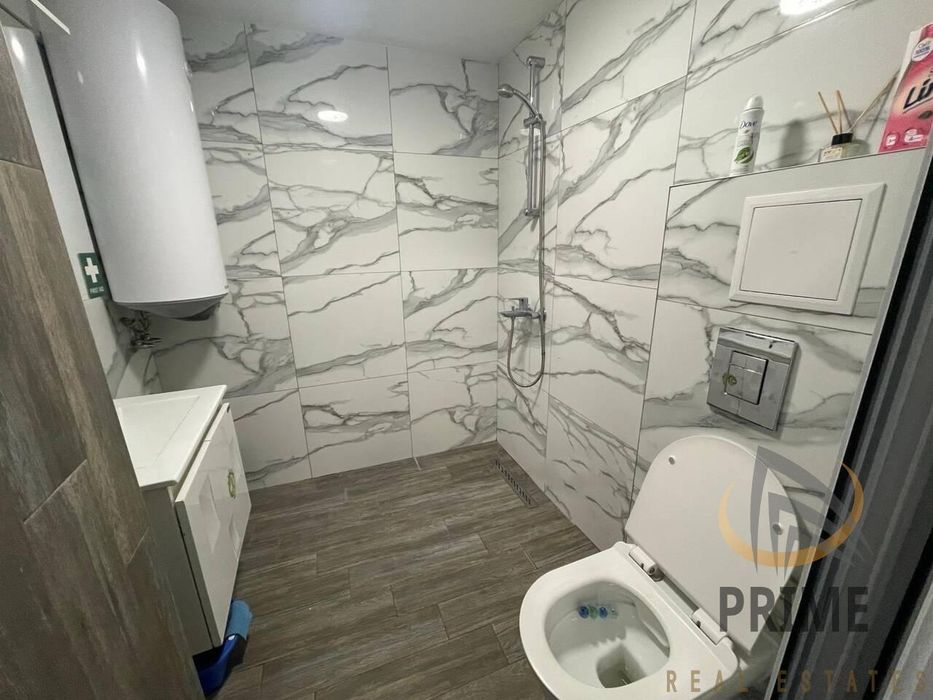 Дава се под наем Двустаен апартамент в Бургас, Център - 60 кв.м за 459 € - Снимка #5