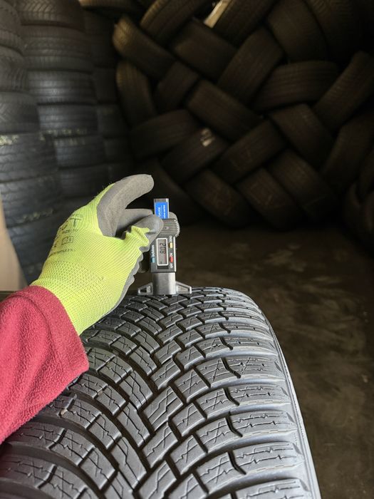 2 anvelope iarna 215/50/18 Pirelli DOT 2025!