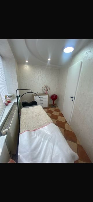 Se inchiriaza post lucru zona Palatul de Justitie,  in salon de infrumusetare
