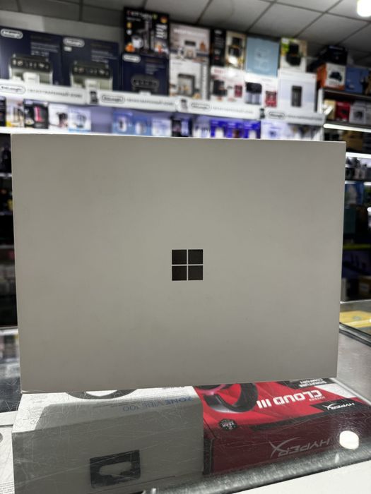 Microsoft Surface Laptop