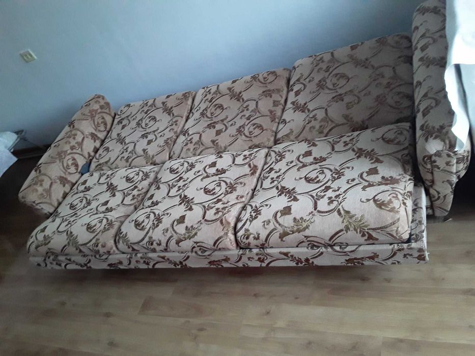 Мягкий уголок (диван и 2 кресла)