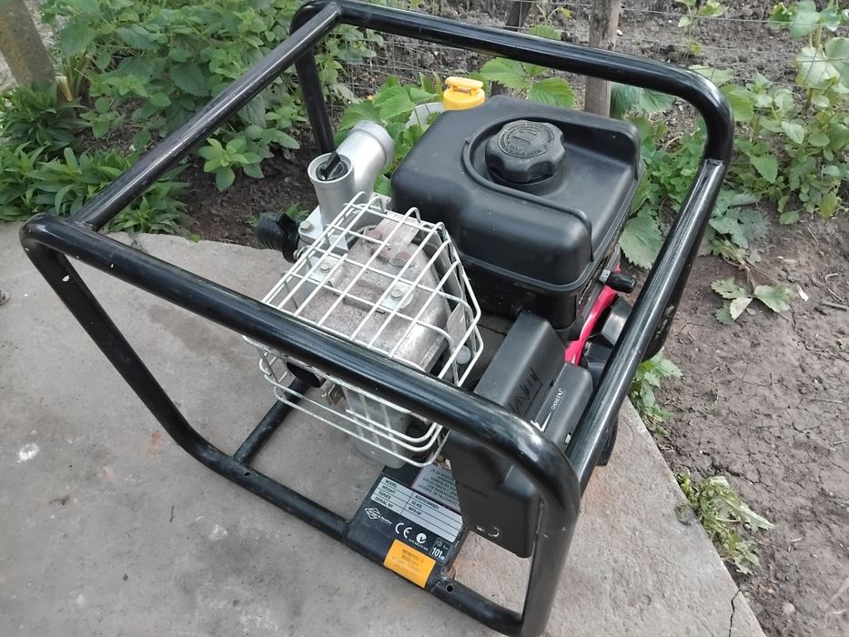 Бензинова помпа водна моторна градинска