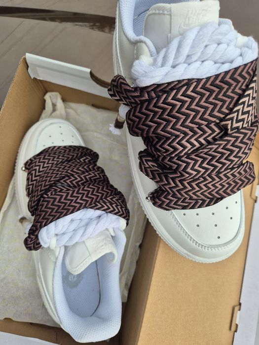 Nike air force 1 rope lanvin
Numere disponibile 40
