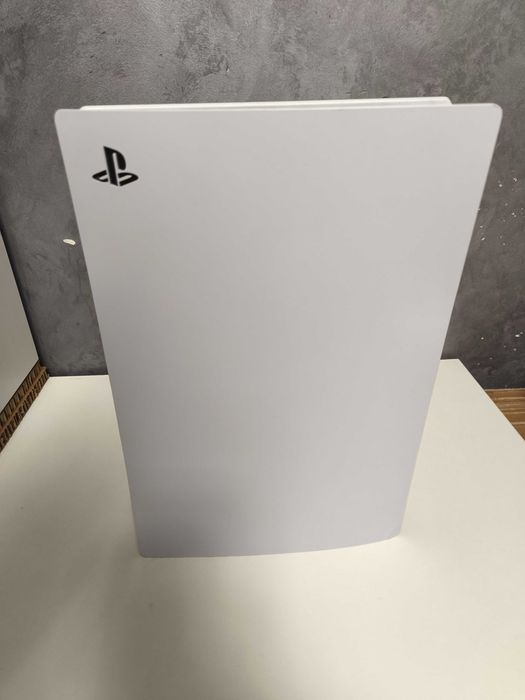 playstation 5 ps5 1tb digital edition maneta si un mic defect estetic