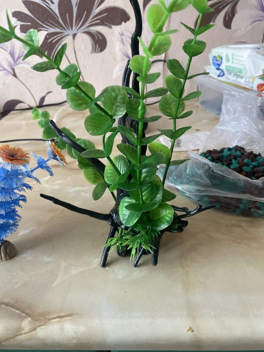 Игрушки для аквариума