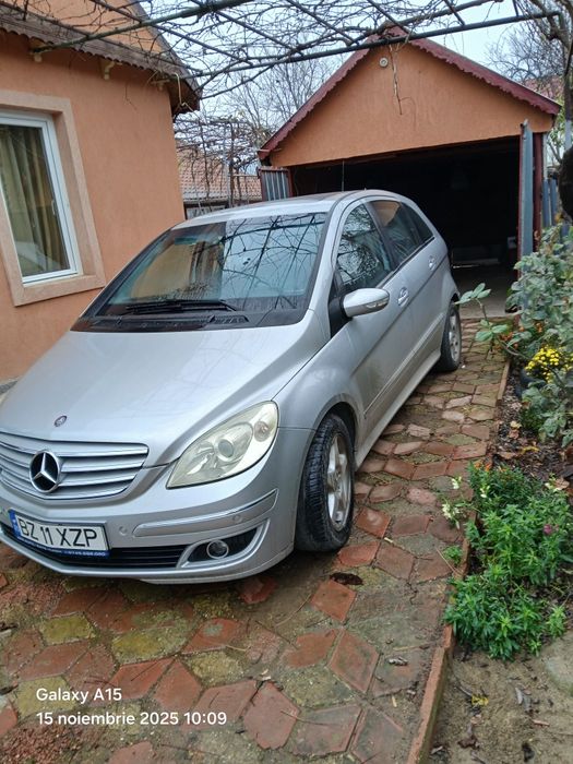 Mercedes benz B 180.