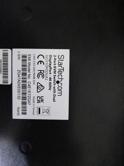 Comutator Video 2 PC-uri : DVI Model CS22D si Display Port Startech