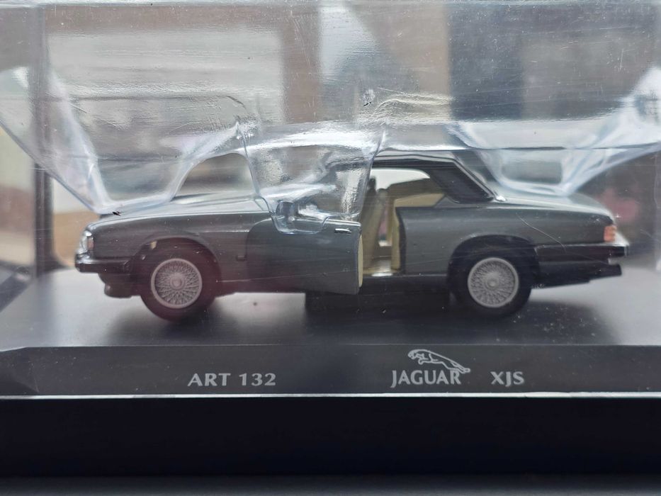 Macheta Auto 1/43 Details Cars ART 132 Jaguar XJS