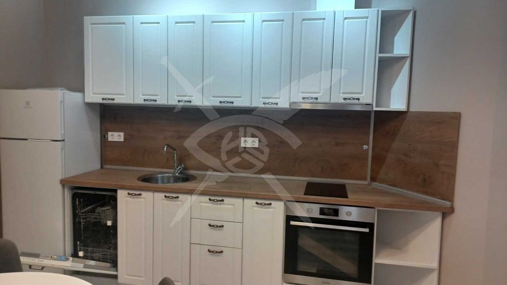 Дава се под наем Къща в София, Хладилника - 160 кв.м за 897.6 € - Снимка #1