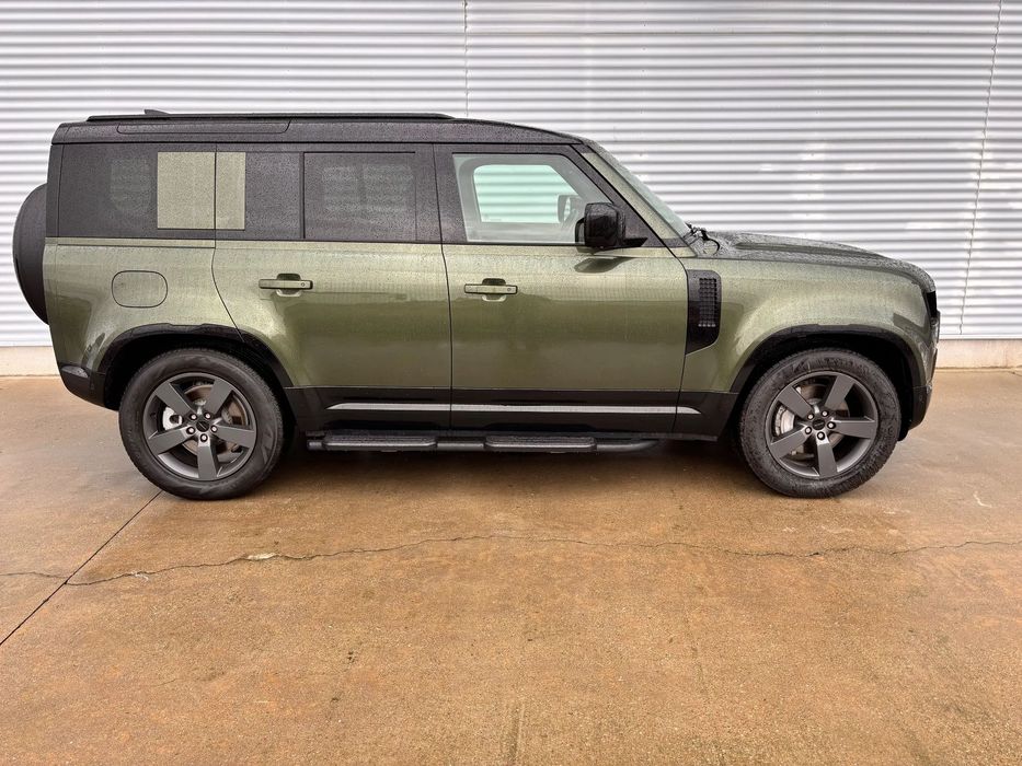 Land Rover Defender 2025 diesel, 91.960 € — imagine 16