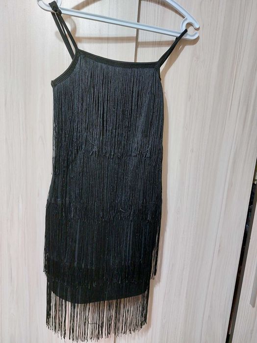 Малка черна рокля,нова, размер XS