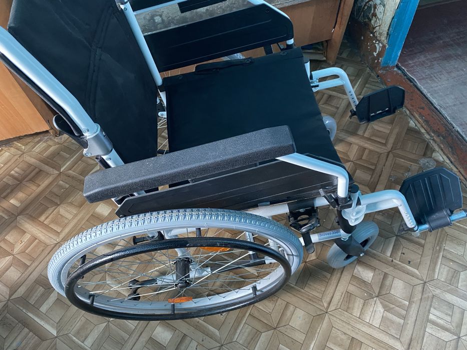 Кресло инвалидное
