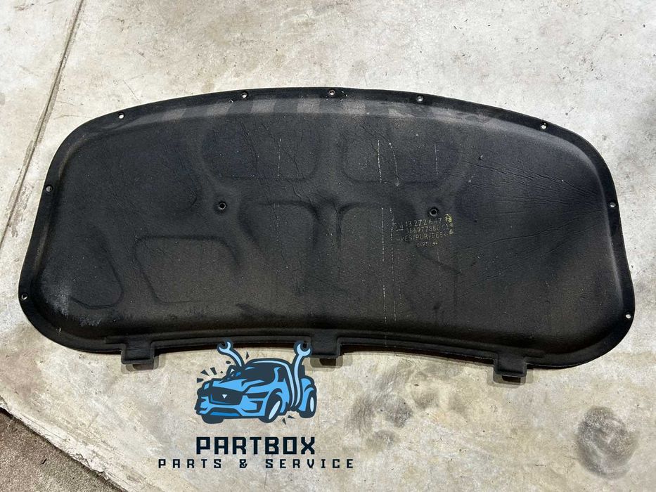 Кора под преден капак Opel Astra J 2012