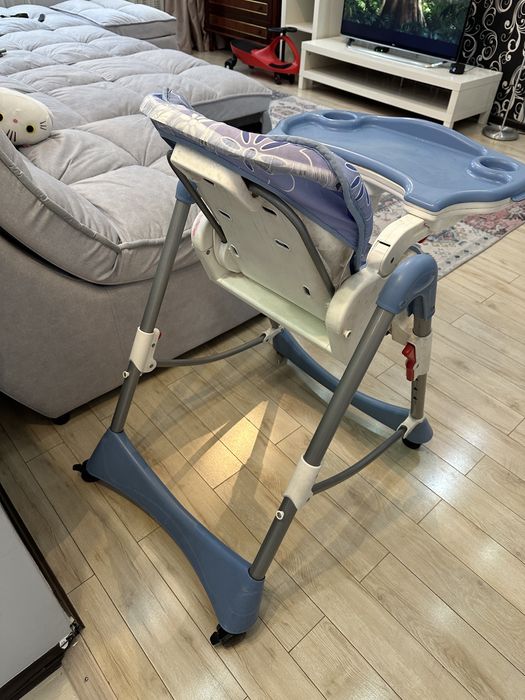 Детский стул для кормления