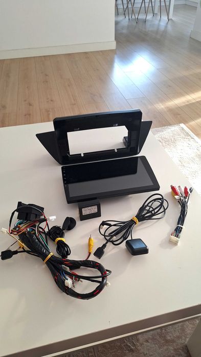 Navigație Android BMW X1 (E84) – ecran mare, completă