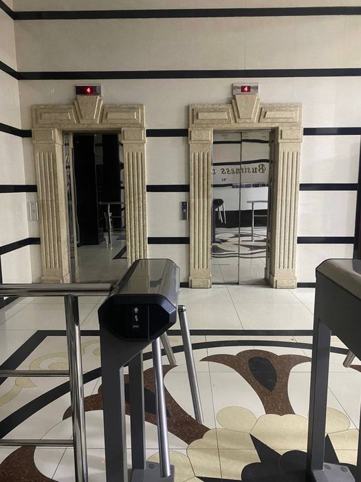 Срочно аренда офис 3 комнаты+ кухня и санузел свой ул Бабур