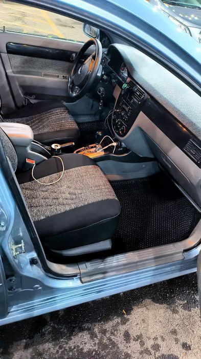 Продам лассети 1.8