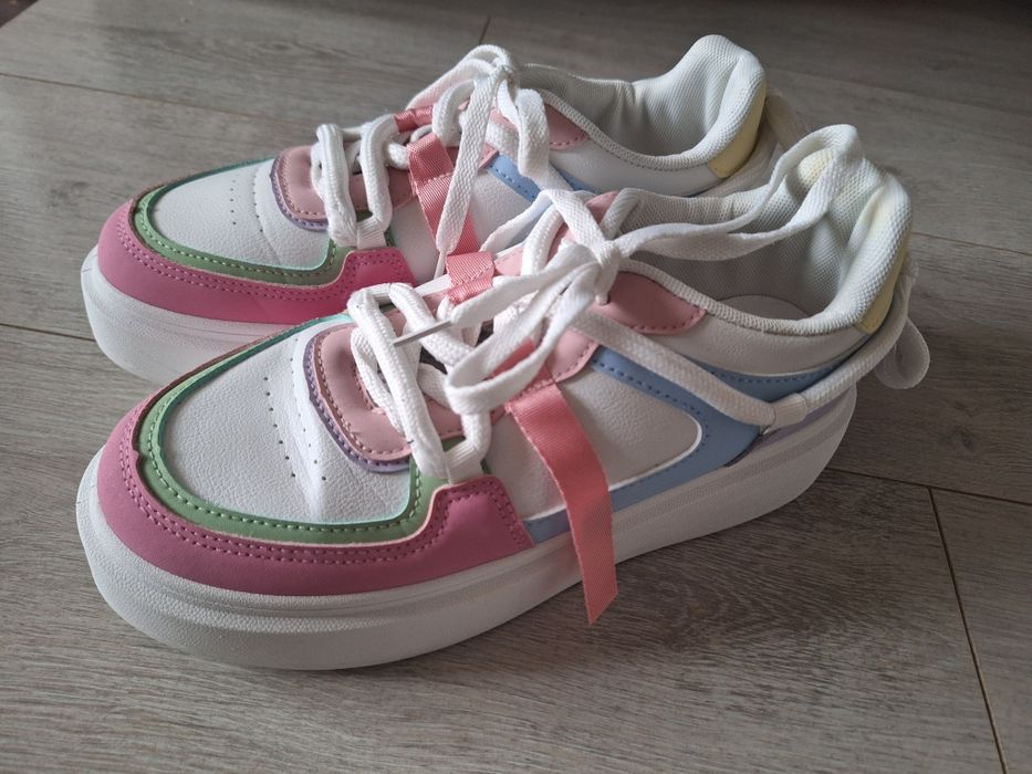 Дамски маратонки