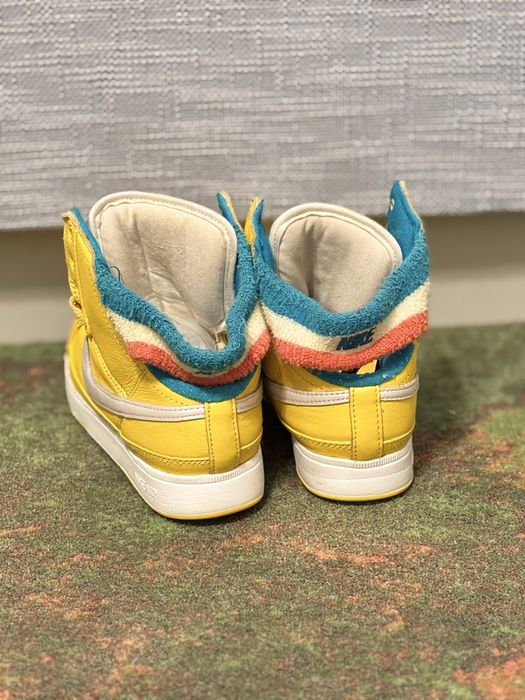 Nike Air Troupe Mid Galbeni