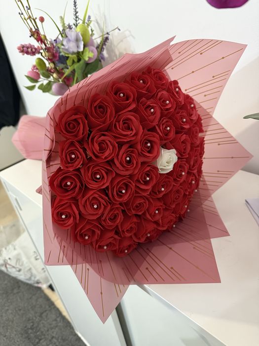 Buchete trandafiri sapun 51 la 100 lei