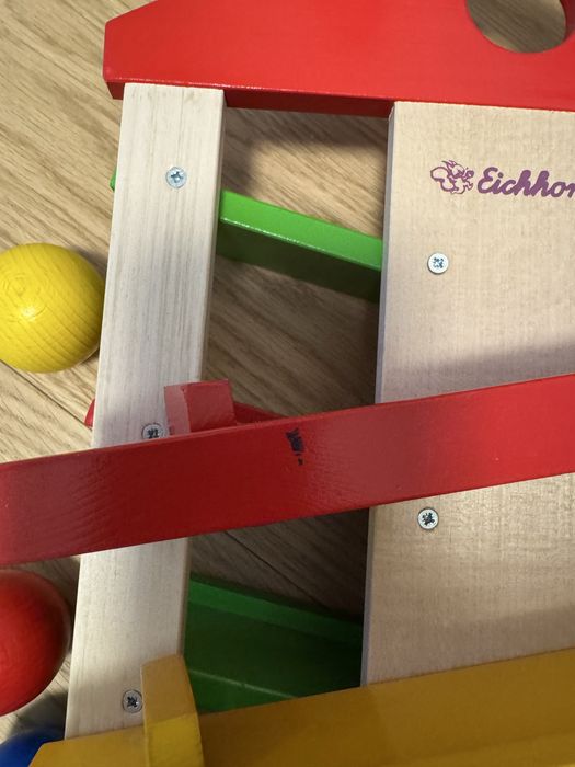 Дървен комплект Eichhorn - Къщичка, с 3 топчета