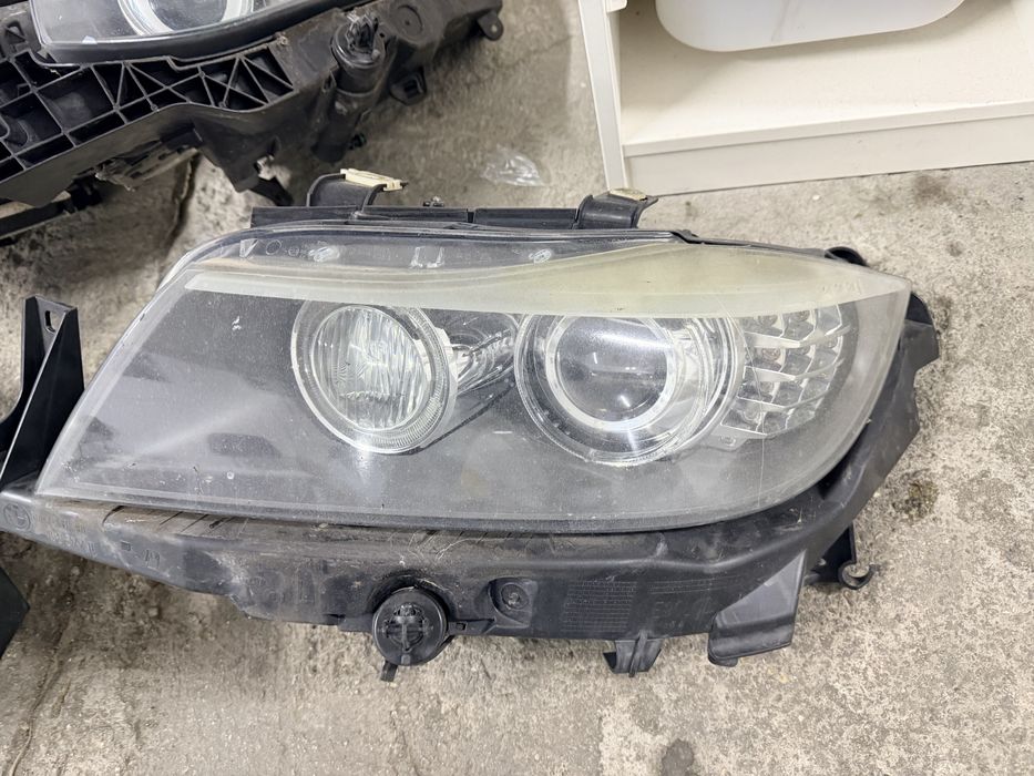 Far Faruri bixenon adaptive bmw e90 e91 lci