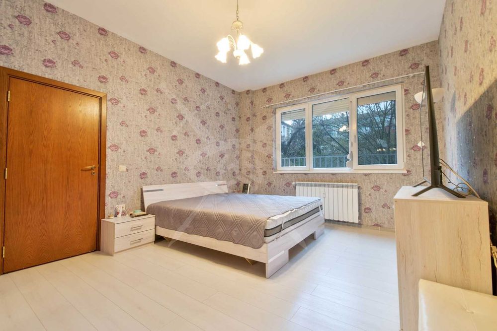 Многостаен апартамент в Центъра на град София № 102355