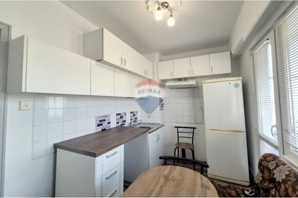 Продава се Двустаен апартамент в Варна, Левски - 59 кв.м за 2611 €/кв.м - Снимка #9