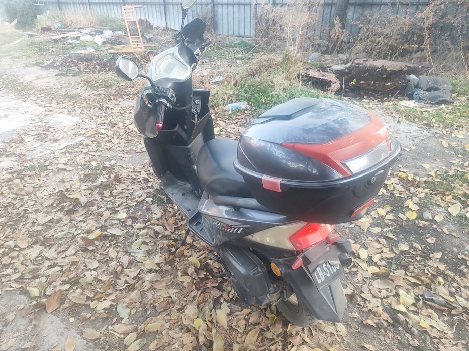 продам скутер м8