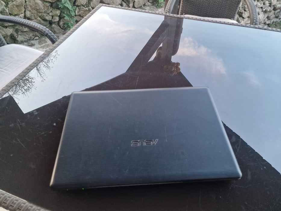 Laptop Asus Hard SSD 250 4Gb RAM, Celeron 1.8 Ghzz