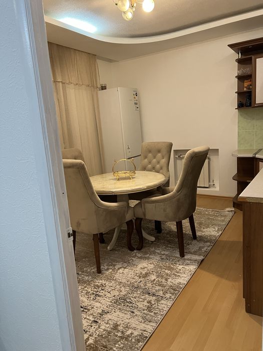 Стол со стульями натуральное дерево