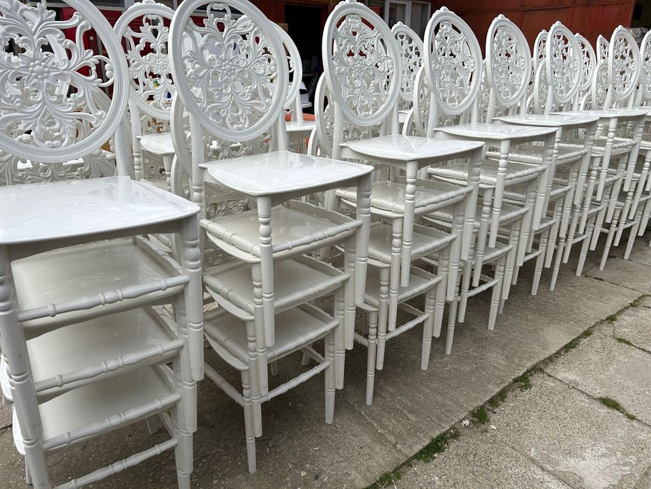 Scaune pentru evenimente interior sau exterior