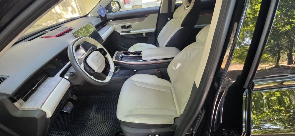 Продаётся автомобиль Jetour Dashing.