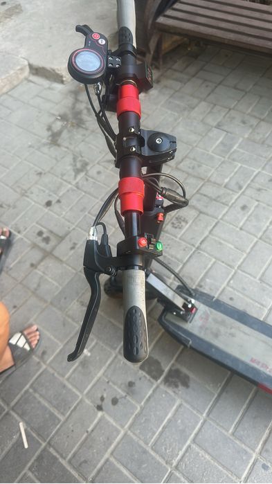 Самокат Куго м4 про