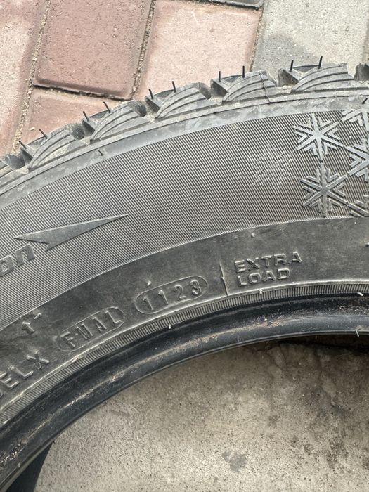 Продам шины 4 шт