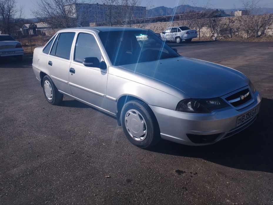 Nexia 2. Donc 1.6lucs.