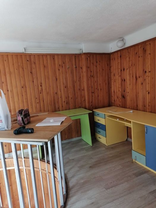 Давам под наем магазин